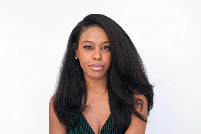 DomiNque Perry