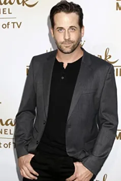 Niall Matter