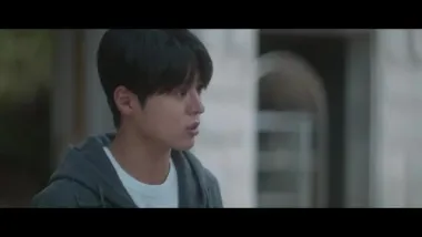 E4.I'm from a world you can't even imagine.