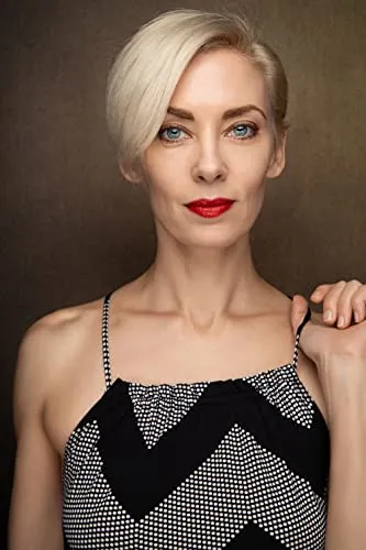 Aimee Stolte