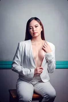 Stephanie Raz