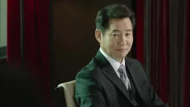 E4.Because I'm Next to You