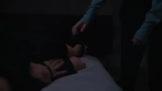 E13.Erica & Anna
