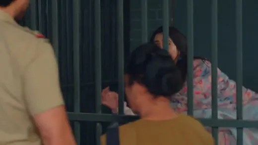 E129