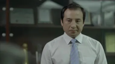 E15.Spies And Betrayers