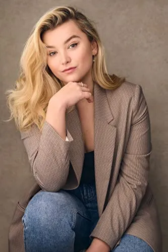 Georgie Banks