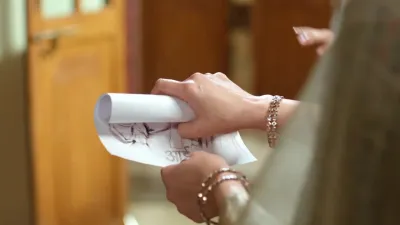 E104