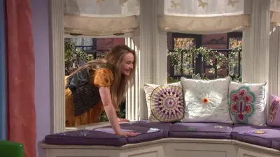 E19.Girl Meets Rah Rah