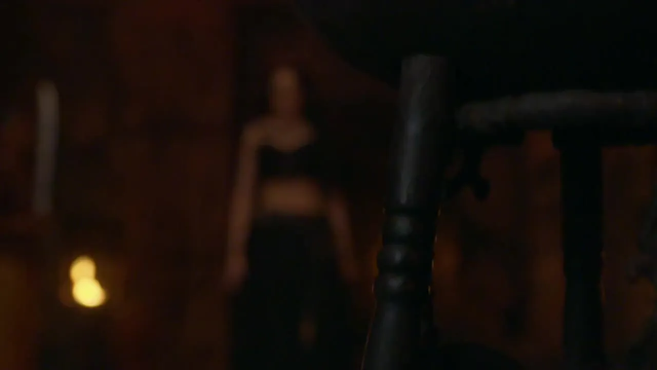 E213