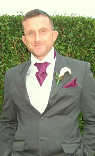 Craig R Mellor