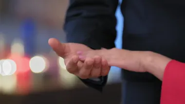 E164
