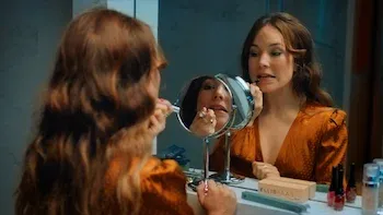 E6.To Love Or To Leave