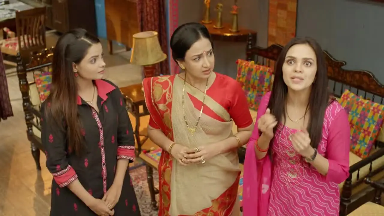 E957