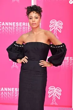 Nina Toussaint-White