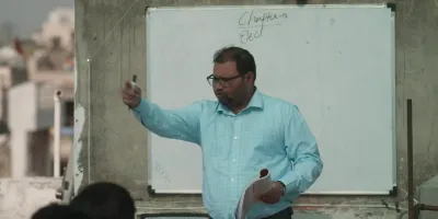 E4