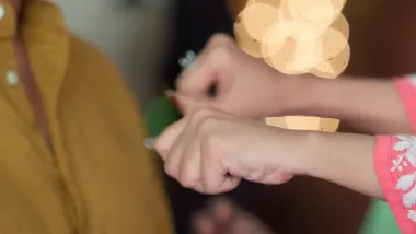 E165