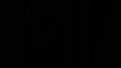 E4
