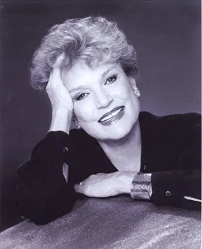 Pippa Scott