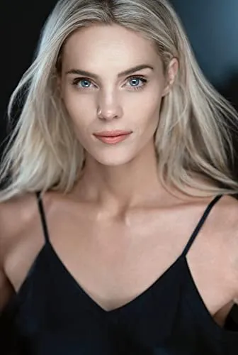 Alexandra Lyon
