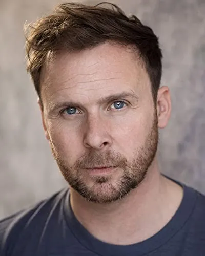 Colin Hoult