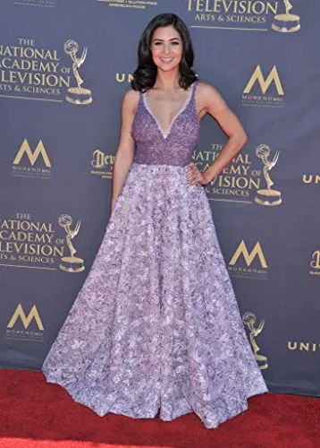 Camila Banus