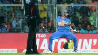 India's fielding issues are not about practice, it's psychological - Simon Doull
