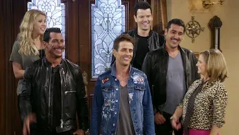 E10.New Kids in the House