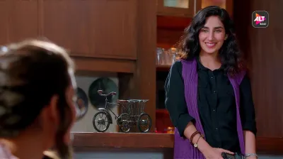 E12