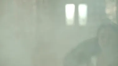 E274