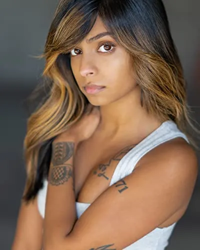 Anjini Taneja Azhar