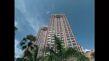 E370
