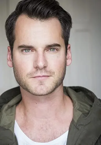 David de Lautour