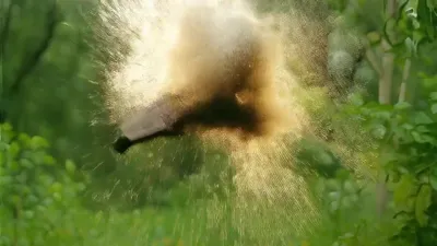 E101