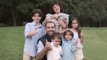 E4.The De La Luna Family