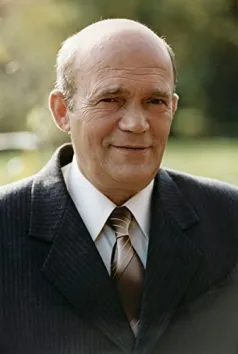 Pawel Nowisz