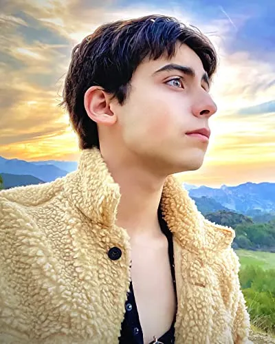 Aidan Gallagher