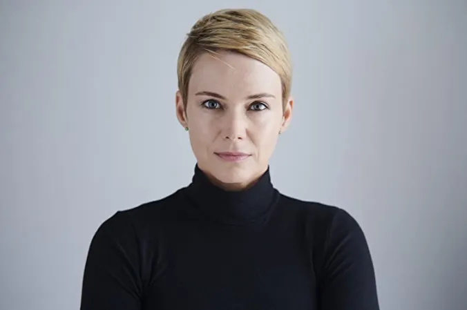 Andrea Osvárt