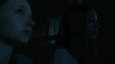 E10