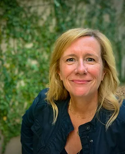 Betsy Thomas
