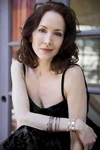 Elizabeth Kate