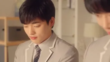 E3.Two Hearts Grow Closer