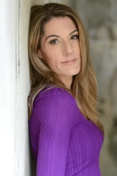 Tomi Lavinder