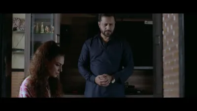E3